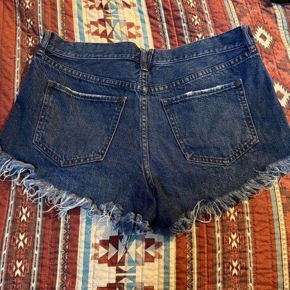 We the Free High rise denim shorts size 28 - Picture 4 of 6